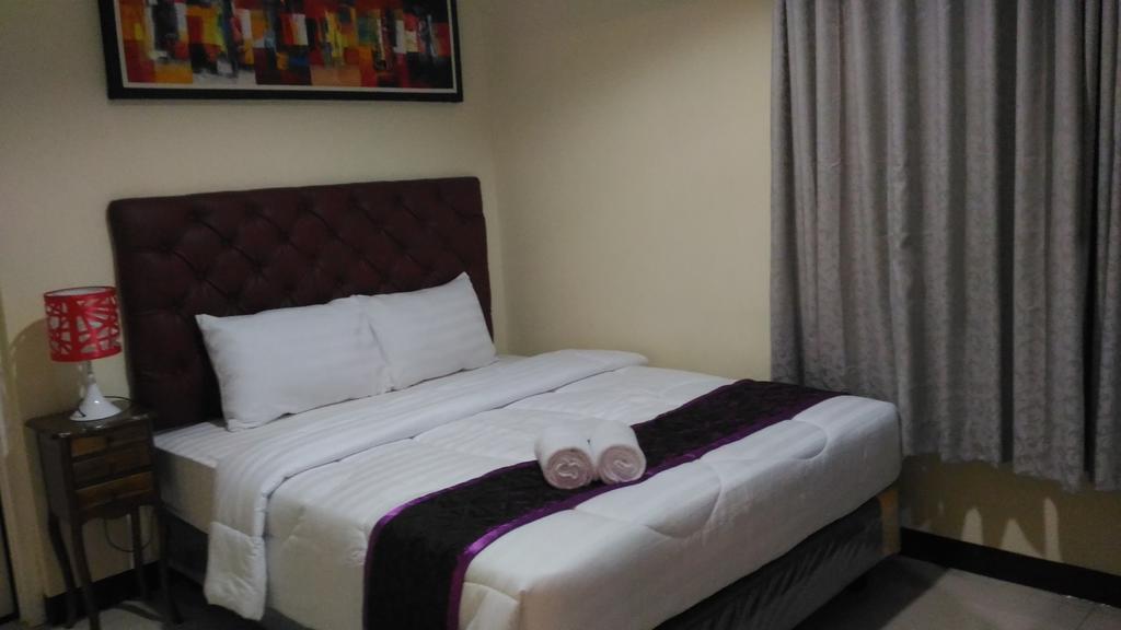 Diponegoro House Hotel Salatiga Zewnętrze zdjęcie